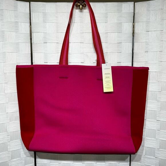 Summersalt x FABFITFUN Neoprene Beach Tote Bag Hot Pink Red - Picture 1 of 14